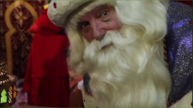 Melchor preparando video reyes magos