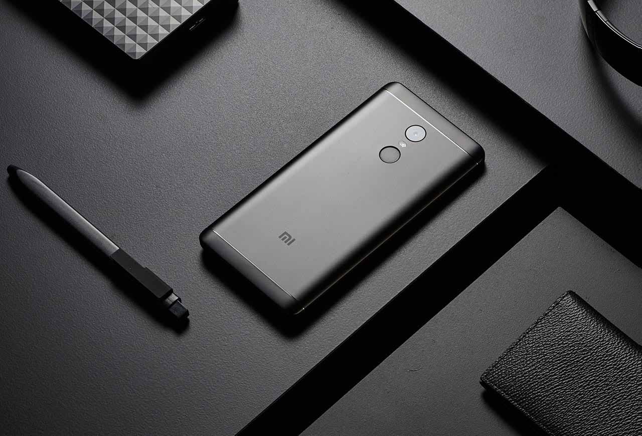 Xiaomi Redmi Note 4 y el Moto G5 Plus